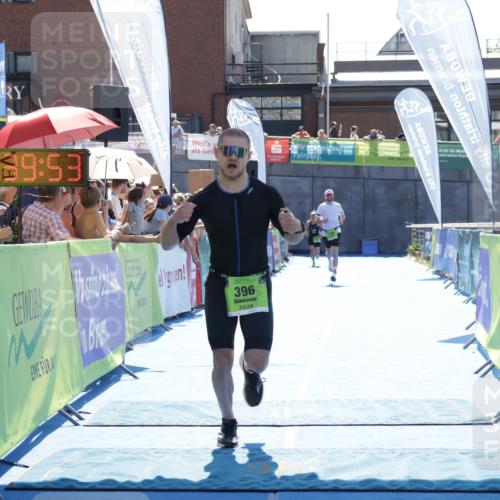 09.08.2026 - GEWOBA Citytriathlon Bremen Yannick Fuchs http://msf.ph/oto/9936440 09.08.2026 15:06:16 Ziel 109, 396 meine-sportfotos.de