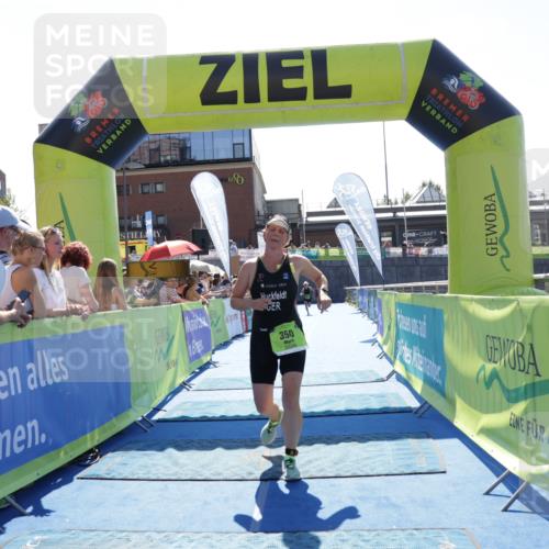 09.08.2026 - GEWOBA Citytriathlon Bremen Yannick Fuchs http://msf.ph/oto/9936466 09.08.2026 15:06:27 Ziel 350, 353 meine-sportfotos.de