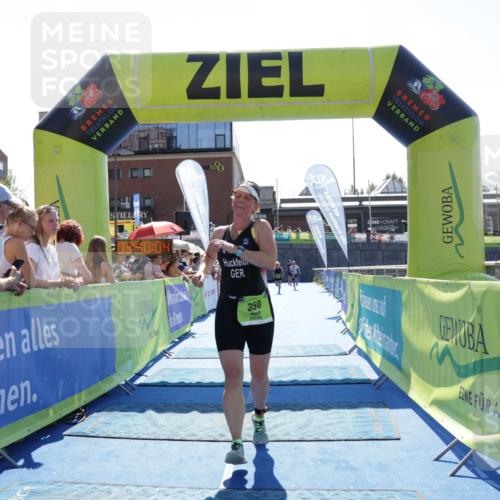 09.08.2026 - GEWOBA Citytriathlon Bremen Yannick Fuchs http://msf.ph/oto/9936468 09.08.2026 15:06:27 Ziel 350, 353 meine-sportfotos.de