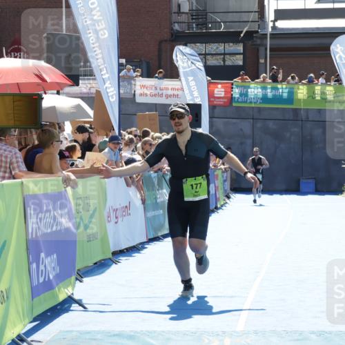 09.08.2026 - GEWOBA Citytriathlon Bremen Yannick Fuchs http://msf.ph/oto/9936539 09.08.2026 15:06:58 Ziel 13, 50, 177 meine-sportfotos.de