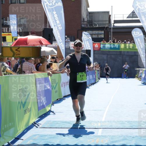 09.08.2026 - GEWOBA Citytriathlon Bremen Yannick Fuchs http://msf.ph/oto/9936541 09.08.2026 15:06:58 Ziel 13, 50, 177 meine-sportfotos.de