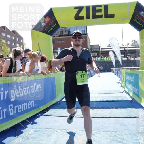 09.08.2026 - GEWOBA Citytriathlon Bremen Yannick Fuchs http://msf.ph/oto/9936548 09.08.2026 15:07:00 Ziel 71, 177 meine-sportfotos.de