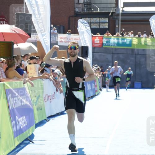 09.08.2026 - GEWOBA Citytriathlon Bremen Yannick Fuchs http://msf.ph/oto/9936551 09.08.2026 15:07:03 Ziel 71, 177 meine-sportfotos.de
