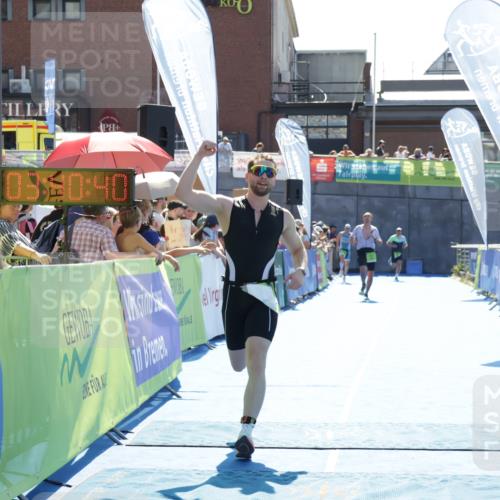 09.08.2026 - GEWOBA Citytriathlon Bremen Yannick Fuchs http://msf.ph/oto/9936553 09.08.2026 15:07:03 Ziel 71, 177 meine-sportfotos.de
