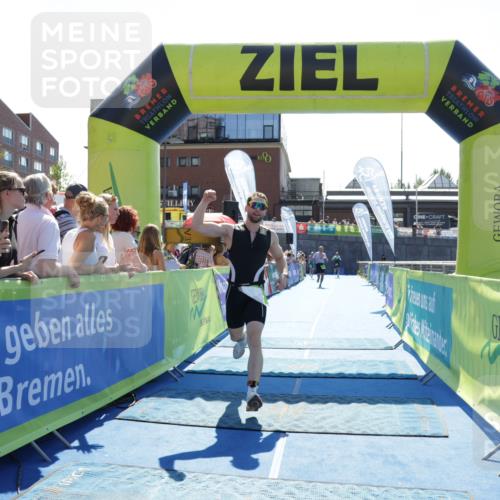 09.08.2026 - GEWOBA Citytriathlon Bremen Yannick Fuchs http://msf.ph/oto/9936557 09.08.2026 15:07:04 Ziel 71, 117 meine-sportfotos.de