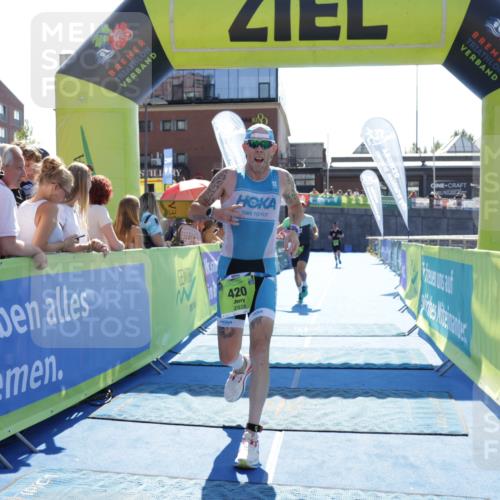 09.08.2026 - GEWOBA Citytriathlon Bremen Yannick Fuchs http://msf.ph/oto/9936570 09.08.2026 15:07:12 Ziel 117, 155, 420 meine-sportfotos.de