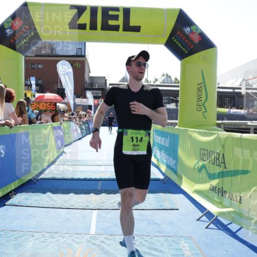 09.08.2026 - GEWOBA Citytriathlon Bremen Yannick Fuchs http://msf.ph/oto/9936588 09.08.2026 15:07:19 Ziel 114 meine-sportfotos.de