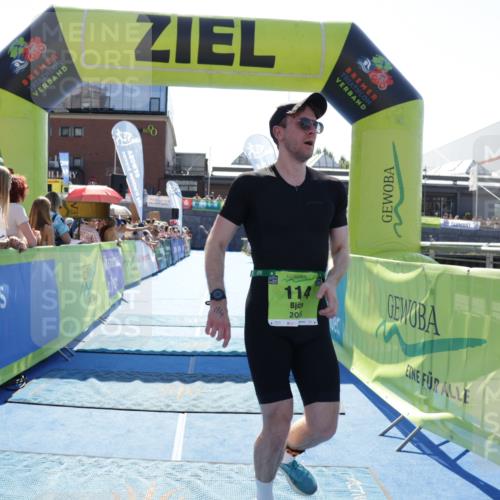 09.08.2026 - GEWOBA Citytriathlon Bremen Yannick Fuchs http://msf.ph/oto/9936589 09.08.2026 15:07:19 Ziel 114 meine-sportfotos.de