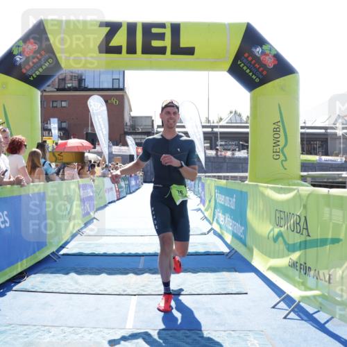 09.08.2026 - GEWOBA Citytriathlon Bremen Yannick Fuchs http://msf.ph/oto/9936617 09.08.2026 15:07:37 Ziel 29, 76, 168, 360 meine-sportfotos.de