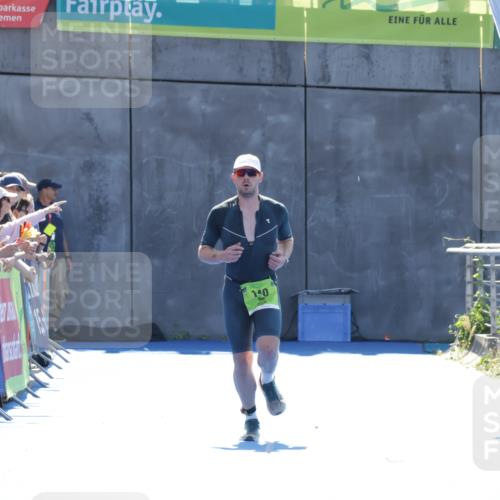 09.08.2026 - GEWOBA Citytriathlon Bremen Yannick Fuchs http://msf.ph/oto/9936623 09.08.2026 15:07:40 Ziel 76 meine-sportfotos.de