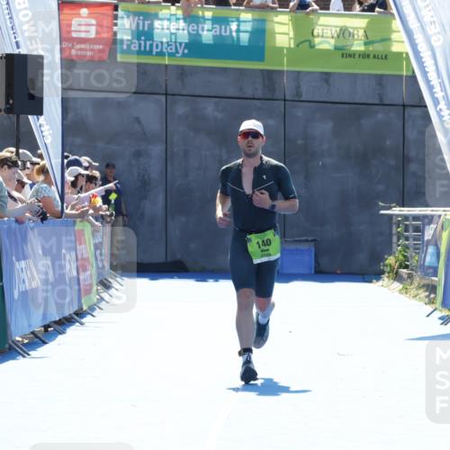 09.08.2026 - GEWOBA Citytriathlon Bremen Yannick Fuchs http://msf.ph/oto/9936624 09.08.2026 15:07:42 Ziel 140 meine-sportfotos.de