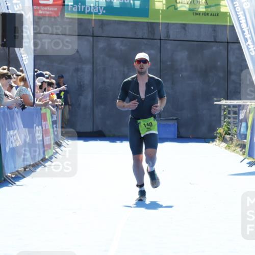 09.08.2026 - GEWOBA Citytriathlon Bremen Yannick Fuchs http://msf.ph/oto/9936625 09.08.2026 15:07:42 Ziel 140 meine-sportfotos.de