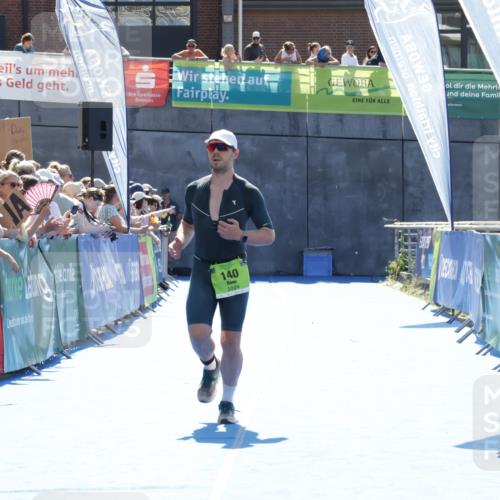 09.08.2026 - GEWOBA Citytriathlon Bremen Yannick Fuchs http://msf.ph/oto/9936626 09.08.2026 15:07:44 Ziel 140 meine-sportfotos.de