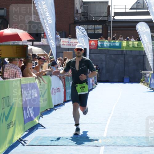 09.08.2026 - GEWOBA Citytriathlon Bremen Yannick Fuchs http://msf.ph/oto/9936631 09.08.2026 15:07:46 Ziel 140 meine-sportfotos.de