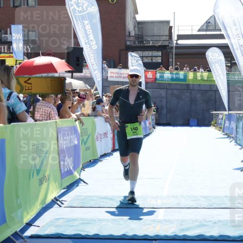 09.08.2026 - GEWOBA Citytriathlon Bremen Yannick Fuchs http://msf.ph/oto/9936633 09.08.2026 15:07:46 Ziel 140 meine-sportfotos.de