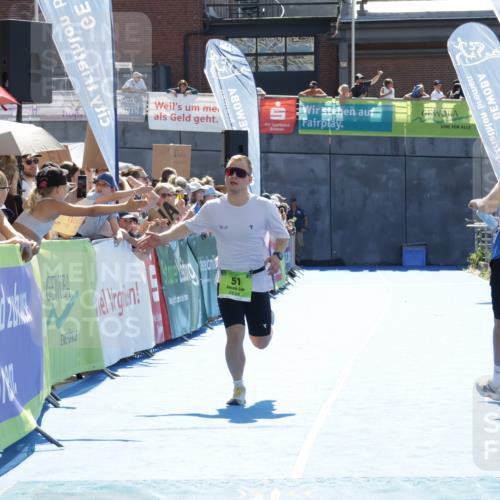 09.08.2026 - GEWOBA Citytriathlon Bremen Yannick Fuchs http://msf.ph/oto/9936645 09.08.2026 15:08:00 Ziel 51 meine-sportfotos.de