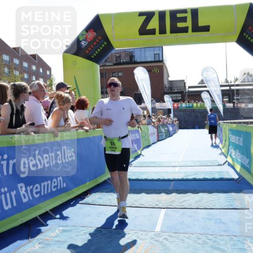 09.08.2026 - GEWOBA Citytriathlon Bremen Yannick Fuchs http://msf.ph/oto/9936650 09.08.2026 15:08:03 Ziel 51 meine-sportfotos.de