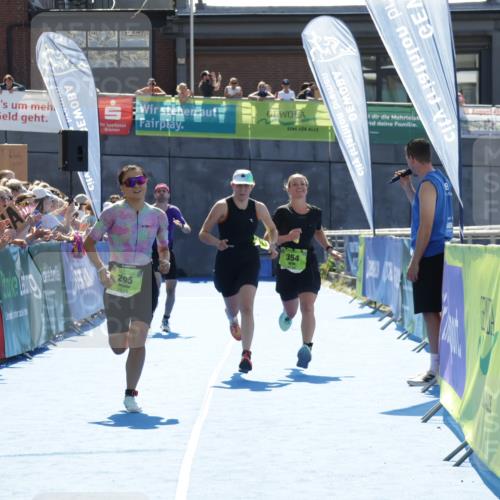 09.08.2026 - GEWOBA Citytriathlon Bremen Yannick Fuchs http://msf.ph/oto/9936662 09.08.2026 15:08:12 Ziel 128, 295, 304, 354 meine-sportfotos.de