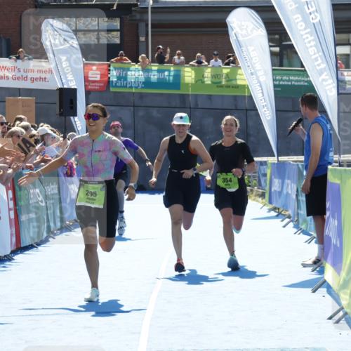 09.08.2026 - GEWOBA Citytriathlon Bremen Yannick Fuchs http://msf.ph/oto/9936664 09.08.2026 15:08:12 Ziel 128, 295, 304, 354 meine-sportfotos.de