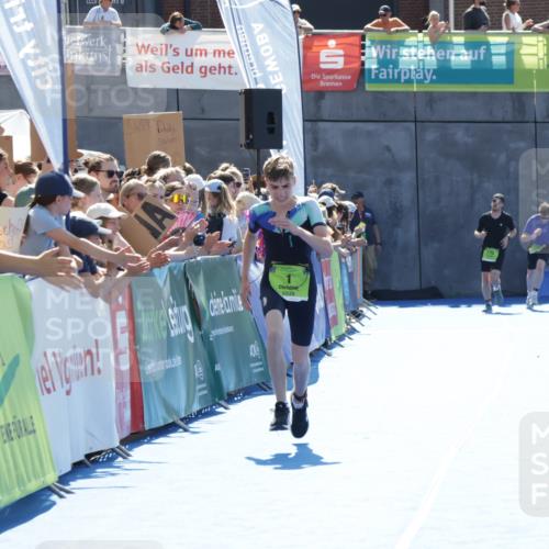 09.08.2026 - GEWOBA Citytriathlon Bremen Yannick Fuchs http://msf.ph/oto/9936695 09.08.2026 15:08:32 Ziel 1, 46 meine-sportfotos.de