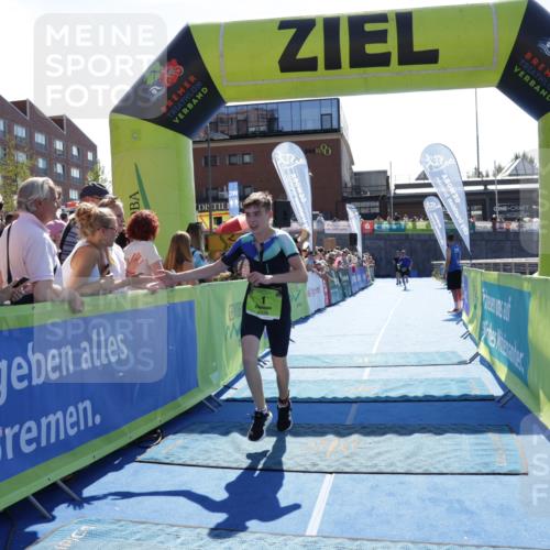 09.08.2026 - GEWOBA Citytriathlon Bremen Yannick Fuchs http://msf.ph/oto/9936702 09.08.2026 15:08:35 Ziel 1, 113 meine-sportfotos.de