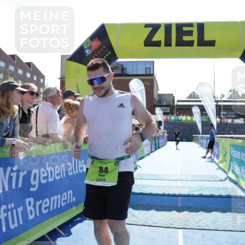 09.08.2026 - GEWOBA Citytriathlon Bremen Yannick Fuchs http://msf.ph/oto/9936730 09.08.2026 15:09:00 Ziel 84, 85 meine-sportfotos.de