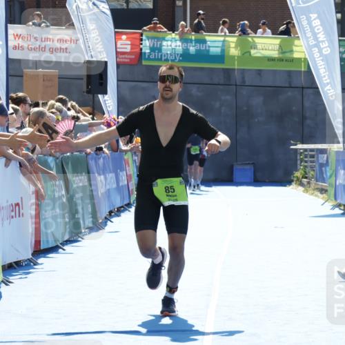 09.08.2026 - GEWOBA Citytriathlon Bremen Yannick Fuchs http://msf.ph/oto/9936734 09.08.2026 15:09:03 Ziel 84, 85 meine-sportfotos.de