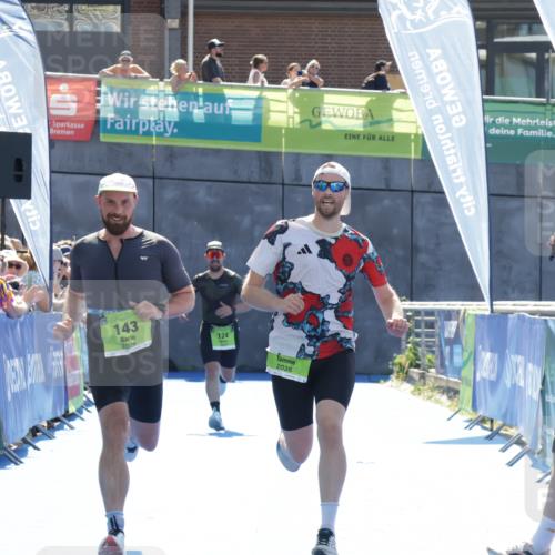 09.08.2026 - GEWOBA Citytriathlon Bremen Yannick Fuchs http://msf.ph/oto/9936746 09.08.2026 15:09:10 Ziel 85, 119, 143 meine-sportfotos.de