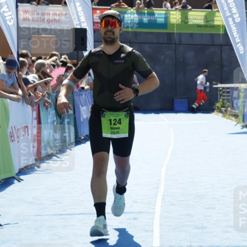 09.08.2026 - GEWOBA Citytriathlon Bremen Yannick Fuchs http://msf.ph/oto/9936759 09.08.2026 15:09:15 Ziel 119, 124, 143 meine-sportfotos.de