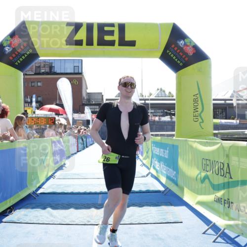 09.08.2026 - GEWOBA Citytriathlon Bremen Yannick Fuchs http://msf.ph/oto/9936792 09.08.2026 15:09:35 Ziel 26 meine-sportfotos.de