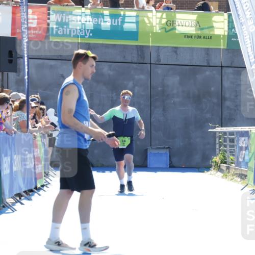 09.08.2026 - GEWOBA Citytriathlon Bremen Yannick Fuchs http://msf.ph/oto/9936800 09.08.2026 15:09:55 Ziel  meine-sportfotos.de