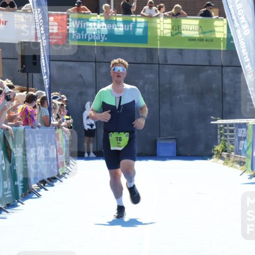 09.08.2026 - GEWOBA Citytriathlon Bremen Yannick Fuchs http://msf.ph/oto/9936807 09.08.2026 15:09:59 Ziel 78 meine-sportfotos.de