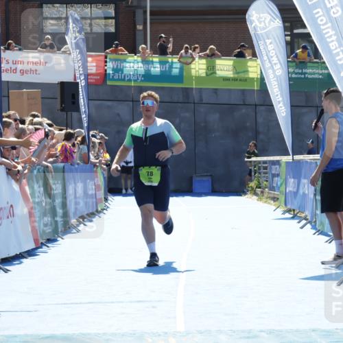 09.08.2026 - GEWOBA Citytriathlon Bremen Yannick Fuchs http://msf.ph/oto/9936808 09.08.2026 15:10:00 Ziel 78 meine-sportfotos.de