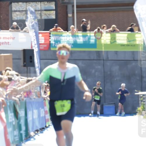 09.08.2026 - GEWOBA Citytriathlon Bremen Yannick Fuchs http://msf.ph/oto/9936810 09.08.2026 15:10:01 Ziel 78 meine-sportfotos.de