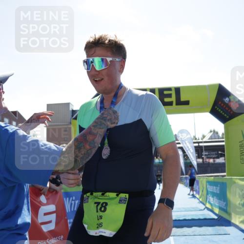 09.08.2026 - GEWOBA Citytriathlon Bremen Yannick Fuchs http://msf.ph/oto/9936823 09.08.2026 15:10:07 Ziel 78, 125, 211 meine-sportfotos.de
