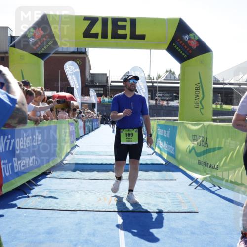 09.08.2026 - GEWOBA Citytriathlon Bremen Yannick Fuchs http://msf.ph/oto/9936851 09.08.2026 15:10:30 Ziel 3, 169, 930 meine-sportfotos.de