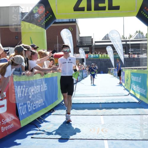 09.08.2026 - GEWOBA Citytriathlon Bremen Yannick Fuchs http://msf.ph/oto/9936860 09.08.2026 15:10:37 Ziel 3, 129, 302 meine-sportfotos.de