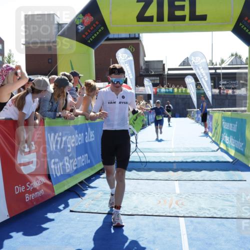 09.08.2026 - GEWOBA Citytriathlon Bremen Yannick Fuchs http://msf.ph/oto/9936863 09.08.2026 15:10:38 Ziel 3, 129, 302 meine-sportfotos.de