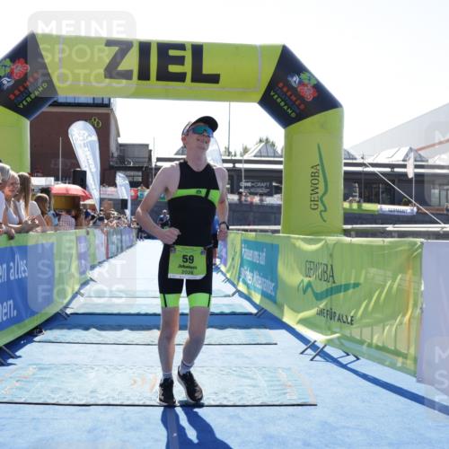 09.08.2026 - GEWOBA Citytriathlon Bremen Yannick Fuchs http://msf.ph/oto/9936883 09.08.2026 15:10:47 Ziel 59, 129 meine-sportfotos.de
