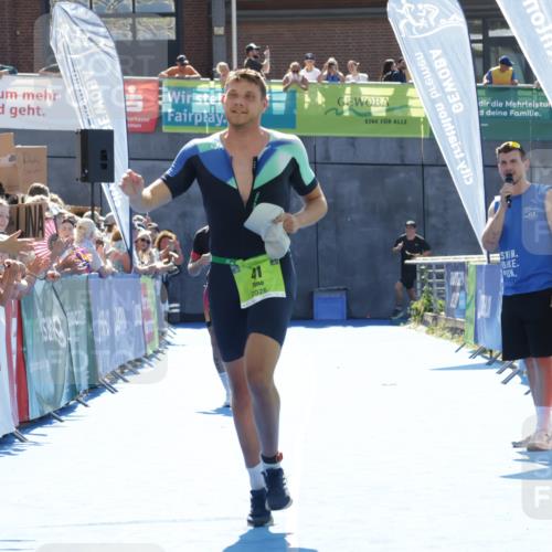 09.08.2026 - GEWOBA Citytriathlon Bremen Yannick Fuchs http://msf.ph/oto/9936889 09.08.2026 15:10:52 Ziel 27, 41 meine-sportfotos.de
