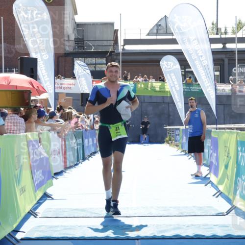 09.08.2026 - GEWOBA Citytriathlon Bremen Yannick Fuchs http://msf.ph/oto/9936892 09.08.2026 15:10:53 Ziel 27, 41 meine-sportfotos.de