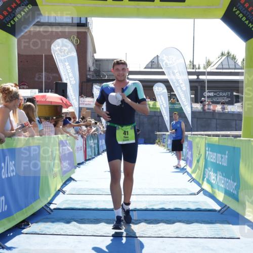 09.08.2026 - GEWOBA Citytriathlon Bremen Yannick Fuchs http://msf.ph/oto/9936893 09.08.2026 15:10:54 Ziel 27, 41 meine-sportfotos.de