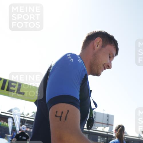 09.08.2026 - GEWOBA Citytriathlon Bremen Yannick Fuchs http://msf.ph/oto/9936905 09.08.2026 15:10:59 Ziel 27, 159 meine-sportfotos.de