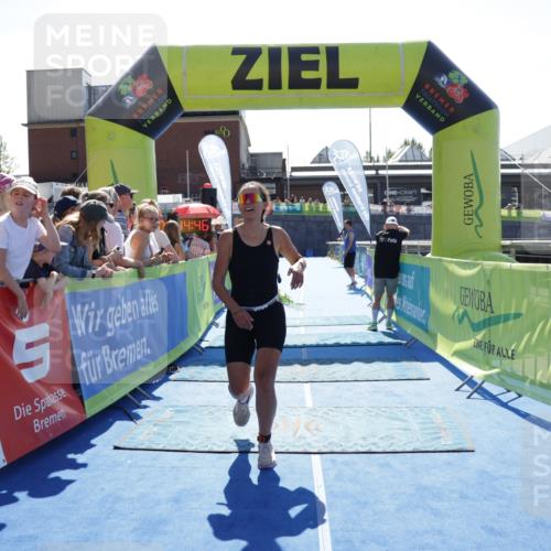 09.08.2026 - GEWOBA Citytriathlon Bremen Yannick Fuchs http://msf.ph/oto/9936917 09.08.2026 15:11:09 Ziel 345, 371 meine-sportfotos.de