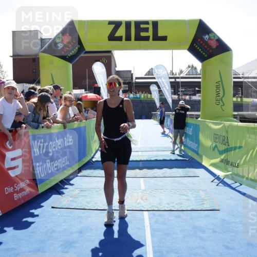 09.08.2026 - GEWOBA Citytriathlon Bremen Yannick Fuchs http://msf.ph/oto/9936918 09.08.2026 15:11:09 Ziel 345, 371 meine-sportfotos.de