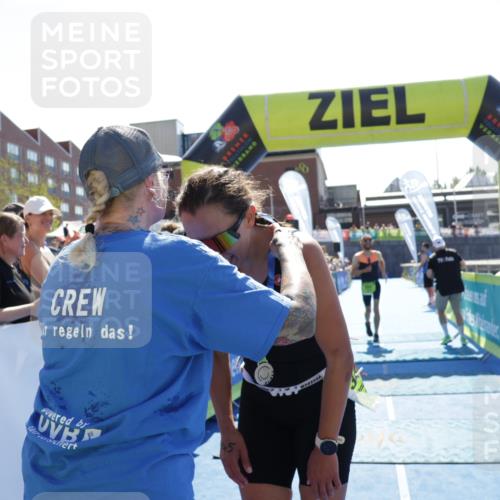 09.08.2026 - GEWOBA Citytriathlon Bremen Yannick Fuchs http://msf.ph/oto/9936920 09.08.2026 15:11:11 Ziel 345, 371 meine-sportfotos.de