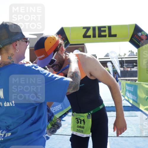 09.08.2026 - GEWOBA Citytriathlon Bremen Yannick Fuchs http://msf.ph/oto/9936927 09.08.2026 15:11:15 Ziel 371 meine-sportfotos.de