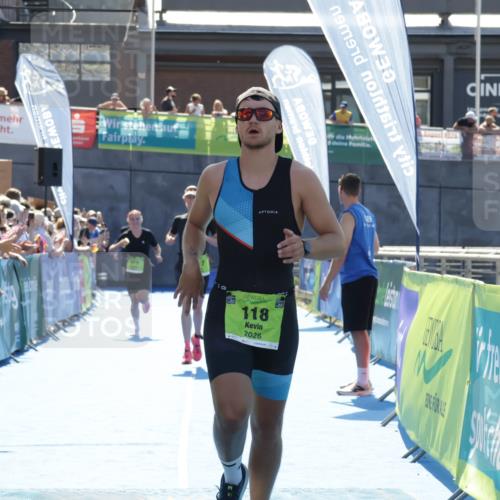 09.08.2026 - GEWOBA Citytriathlon Bremen Yannick Fuchs http://msf.ph/oto/9936950 09.08.2026 15:11:30 Ziel 118, 217, 218, 531 meine-sportfotos.de