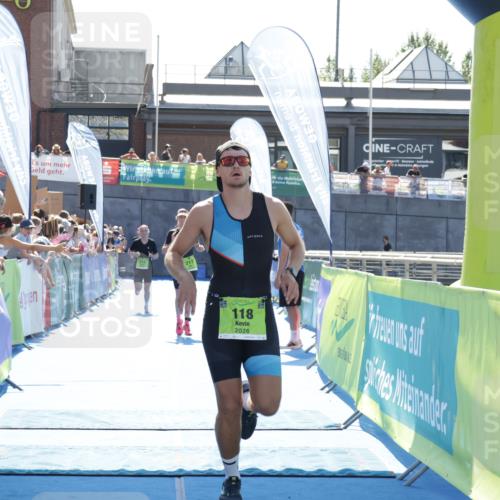 09.08.2026 - GEWOBA Citytriathlon Bremen Yannick Fuchs http://msf.ph/oto/9936952 09.08.2026 15:11:30 Ziel 118, 217, 218, 531 meine-sportfotos.de