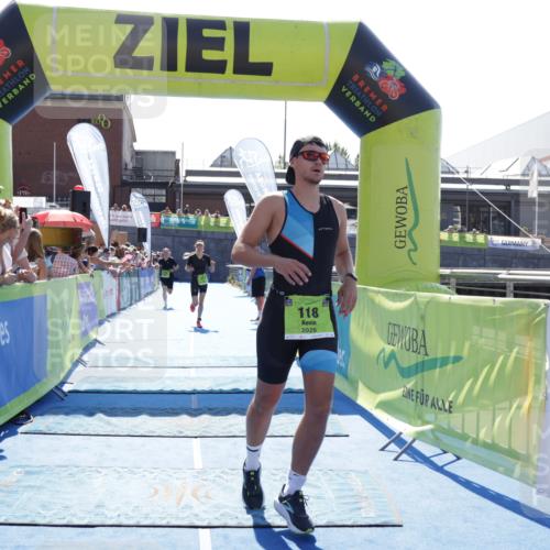 09.08.2026 - GEWOBA Citytriathlon Bremen Yannick Fuchs http://msf.ph/oto/9936955 09.08.2026 15:11:31 Ziel 118, 217, 218, 531 meine-sportfotos.de